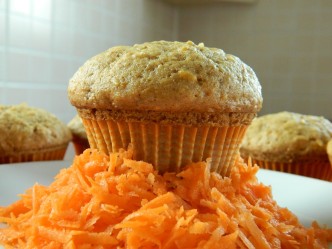 muffins with carrots and pineapple